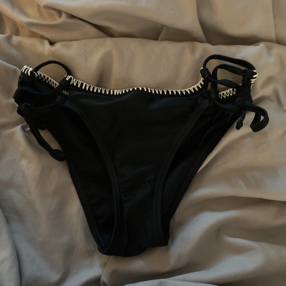 Bathing suit bottoms